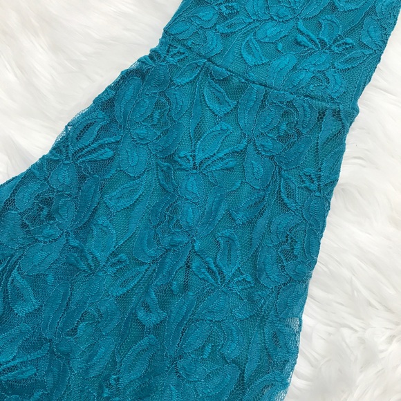 New Almost Famous stretch lace teal dress - Picture 3 of 6